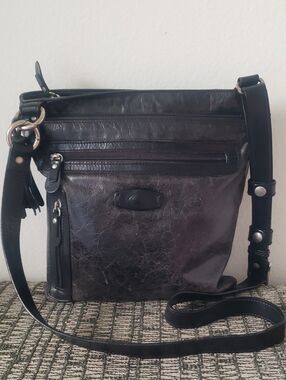 The Trend Leather Crossbody